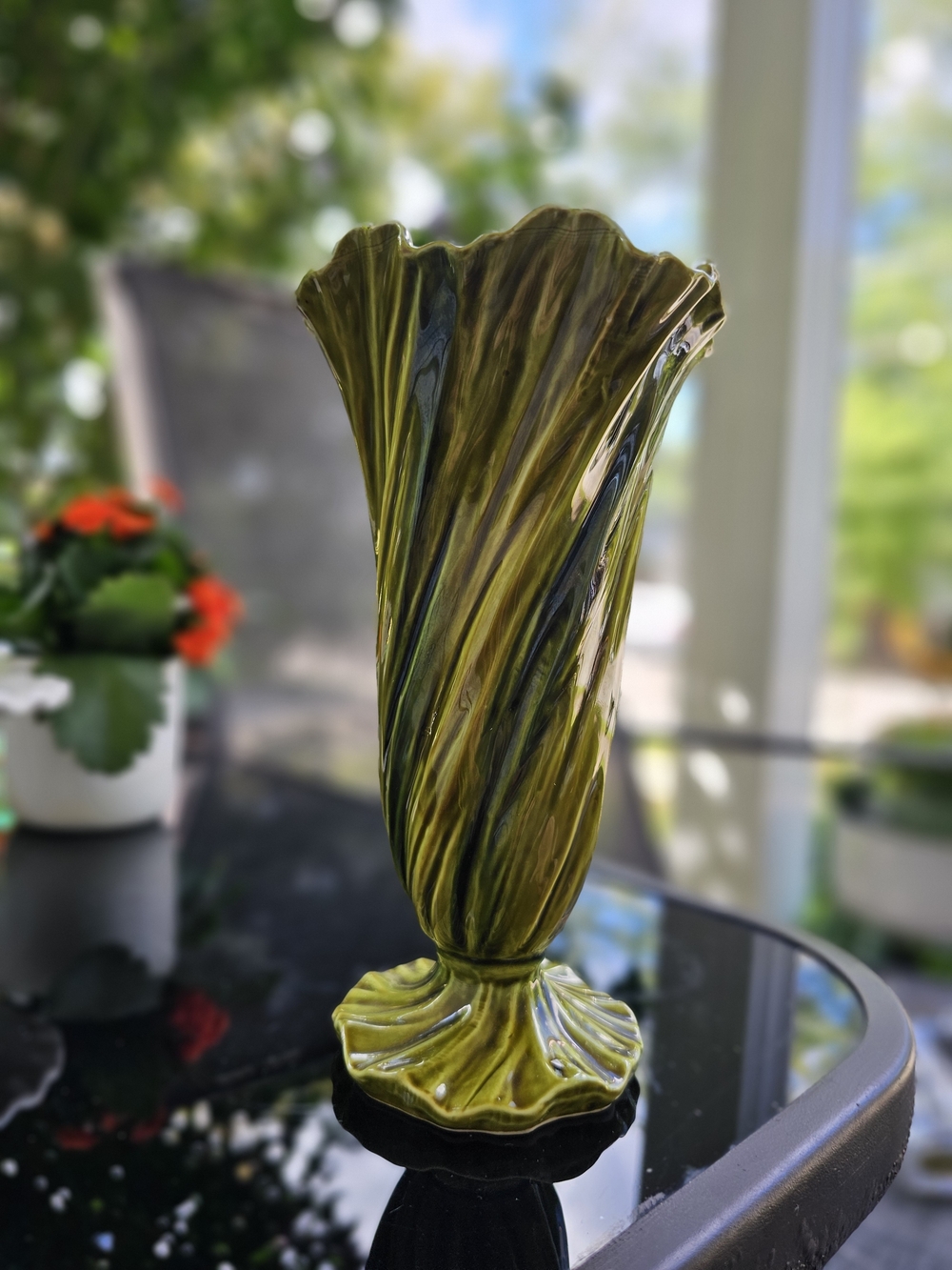 Vintage MCM Brody Sea Mist Green Swirl Ceramic Flower Vase Planter N-285
